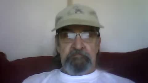 Snapshot of 1valentine chatting on May 31, 2:02 pm 1valentine online show from May 31, 2:02 pm