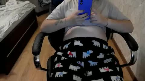 1your_hot_girls online show from October 7, 4:48 pm