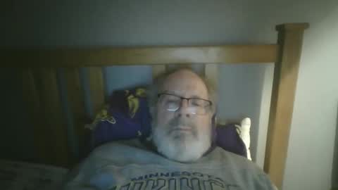 Snapshot of 2003dynawideglide chatting on March 13, 2:51 am 2003dynawideglide online show from March 13, 2:51 am