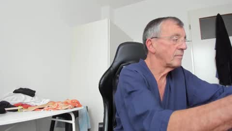 Henk online show from November 1, 1:57 pm