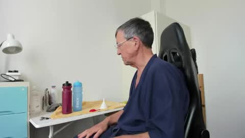 Henk online show from March 31, 11:32 am