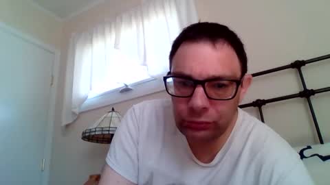 21piolts online show from April 18, 3:49 pm