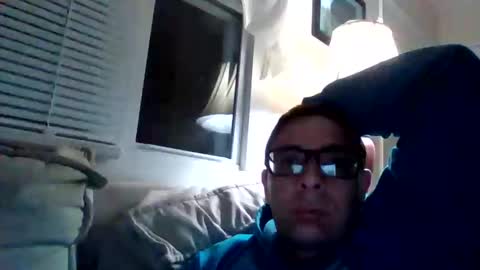 21piolts online show from April 25, 1:19 am