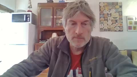 22esserre online show from December 4, 12:25 pm