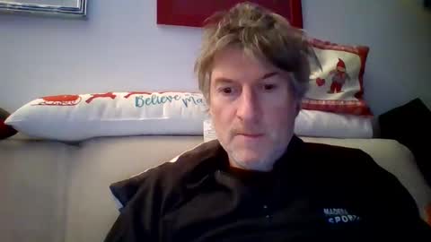 22esserre online show from December 23, 10:12 pm