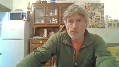 22esserre online show from October 29, 1:02 pm