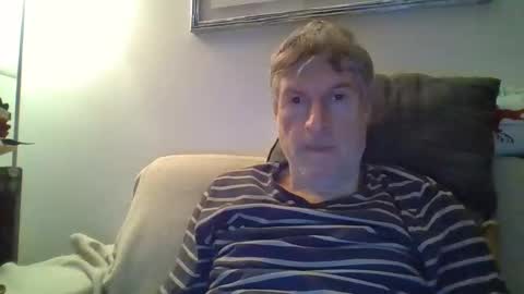 22esserre online show from January 17, 11:08 pm