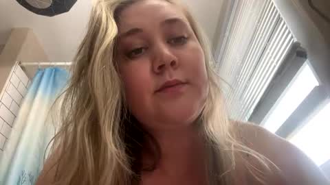22thickfatpussy online show from February 21, 9:38 pm