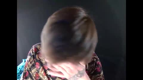 27tnguy online show from February 24, 7:39 am