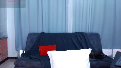 Snapshot of 2acidgirls chatting on October 24, 10:06 pm 2 ACIDGIRLS online show from October 24, 10:06 pm