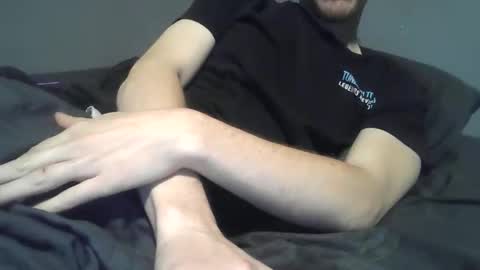 Snapshot of 2big2hype chatting on November 5, 1:05 am cheif online show from November 5, 1:05 am