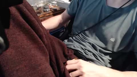 Snapshot of 2big2hype chatting on December 15, 4:33 pm cheif online show from December 15, 4:33 pm