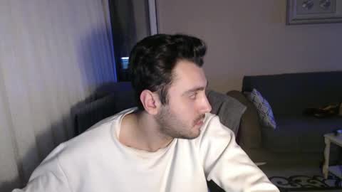 Snapshot of 2handsomeman chatting on October 26, 4:02 pm Berk online show from October 26, 4:02 pm