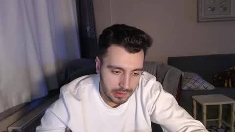 Snapshot of 2handsomeman chatting on November 2, 4:31 pm Berk online show from November 2, 4:31 pm