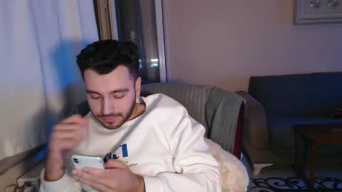 Snapshot of 2handsomeman chatting on November 4, 9:47 pm Berk online show from November 4, 9:47 pm