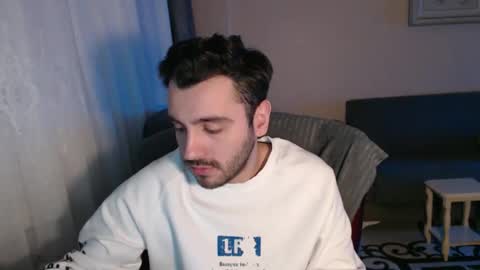 Snapshot of 2handsomeman chatting on December 3, 10:08 pm Berk online show from December 3, 10:08 pm