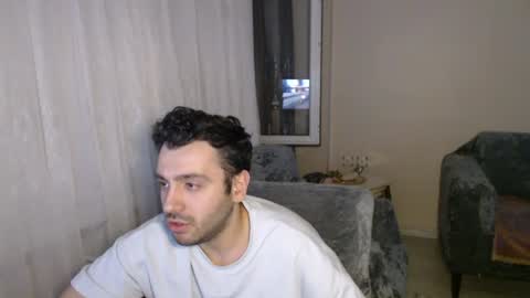 Snapshot of 2handsomeman chatting on June 13, 11:24 pm Berk online show from June 13, 11:24 pm