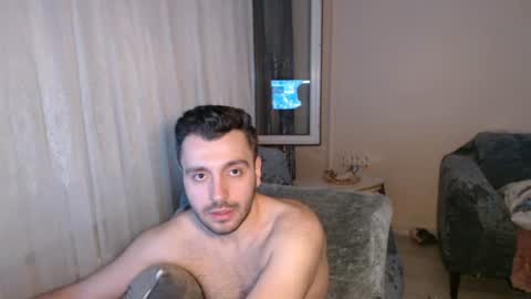 Snapshot of 2handsomeman chatting on June 15, 9:50 pm Berk online show from June 15, 9:50 pm