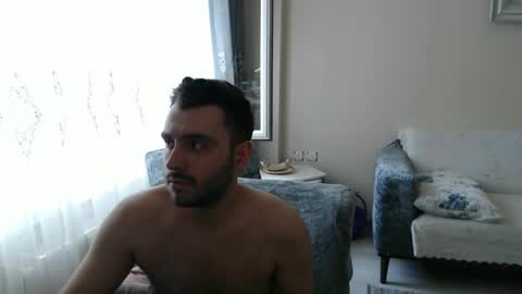 Snapshot of 2handsomeman chatting on June 18, 12:20 pm Berk online show from June 18, 12:20 pm