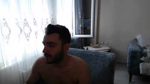 Snapshot of 2handsomeman chatting on June 21, 12:52 pm Berk online show from June 21, 12:52 pm