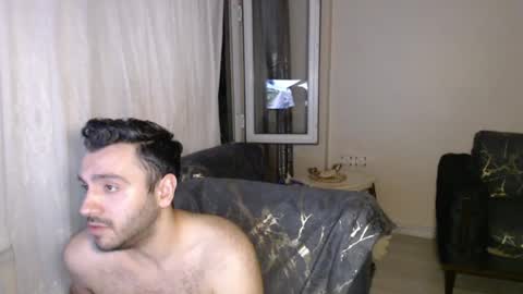 Snapshot of 2handsomeman chatting on July 17, 12:17 am Berk online show from July 17, 12:17 am