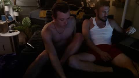 2hungrichards23 online show from September 11, 10:59 am