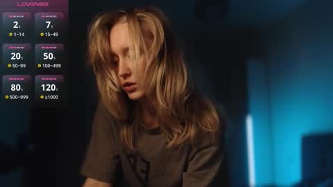 Snapshot of 2kepler22b chatting on February 23, 10:40 pm . online show from February 23, 10:40 pm