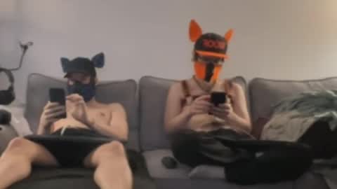 Snapshot of 2pupsinheat chatting on July 11, 12:57 am 2pupsinheat online show from July 11, 12:57 am