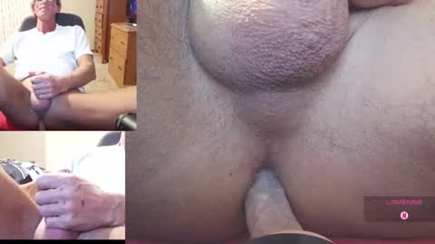 Snapshot of 2tiredoftoys chatting on February 25, 2:21 am 2tiredoftoys online show from February 25, 2:21 am