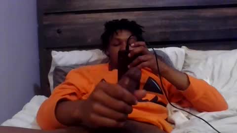 31darnellmcghee online show from April 24, 10:50 am