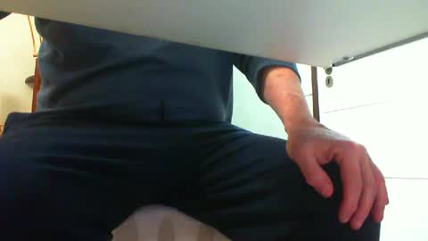 Snapshot of 3funlover chatting on December 4, 5:11 pm 3funlover online show from December 4, 5:11 pm