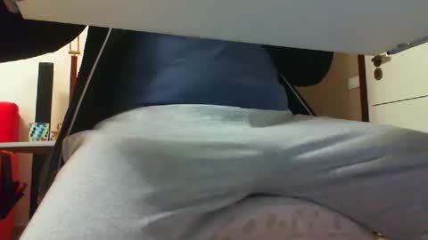 Snapshot of 3funlover chatting on March 10, 8:01 pm 3funlover online show from March 10, 8:01 pm