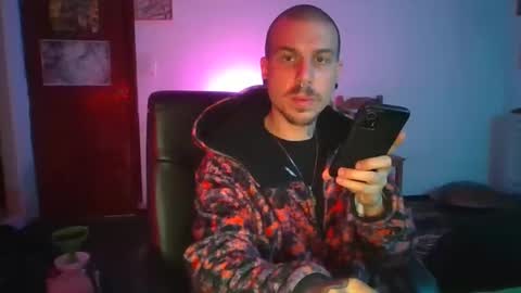 Snapshot of 3n3v3 chatting on November 9, 6:33 am 3n3v3 online show from November 9, 6:33 am