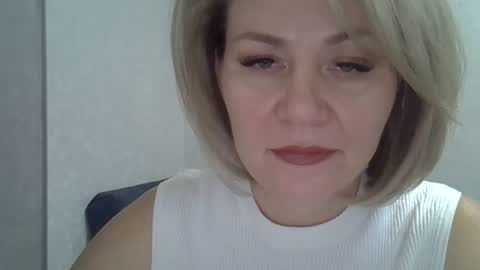 3susie online show from October 12, 8:02 am