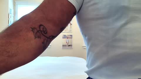 3 to tango online show from October 9, 9:02 pm