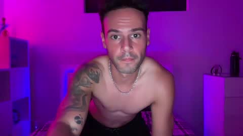 Snapshot of 3xxxjason chatting on August 10, 12:47 am 3xxxjason online show from August 10, 12:47 am