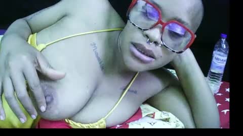 Snapshot of 420ebony_goddess chatting on July 9, 6:06 am goddess zuri online show from July 9, 6:06 am