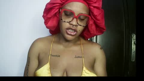 Snapshot of 420ebony_goddess chatting on July 16, 7:36 am goddess zuri online show from July 16, 7:36 am