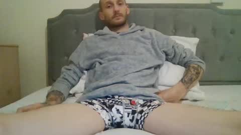 420feetloverr420 online show from April 2, 12:30 am