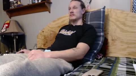 Snapshot of 420st chatting on December 26, 6:54 pm font size 3 FUN WITH DICK AND MARY JANEfont online show from December 26, 6:54 pm