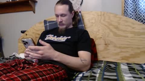 Snapshot of 420st chatting on January 11, 8:32 pm font size 3 FUN WITH DICK AND MARY JANEfont online show from January 11, 8:32 pm