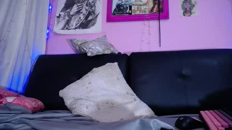 Snapshot of 420your chatting on September 15, 11:32 am Taleja FanslyTalejawc online show from September 15, 11:32 am