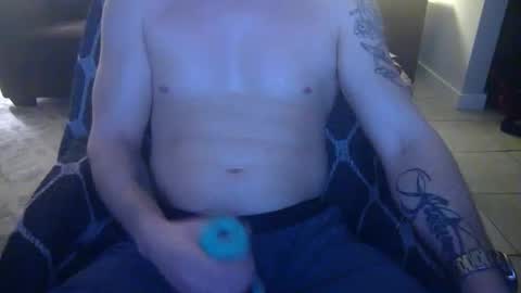 Snapshot of 42o_blah chatting on December 2, 5:15 am 42o_blah online show from December 2, 5:15 am