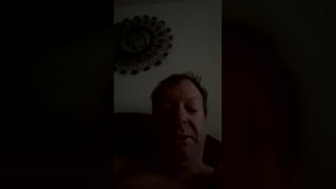 robert online show from March 1, 8:05 am