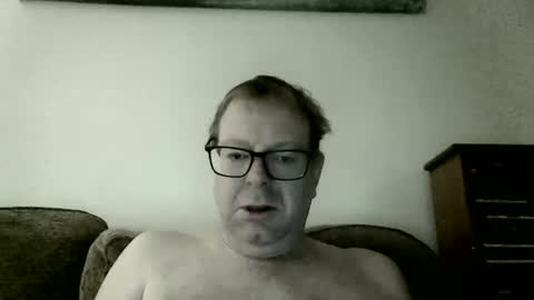 robert online show from March 5, 12:39 am