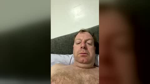 robert online show from March 17, 2:49 am