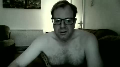 robert online show from March 29, 6:08 pm