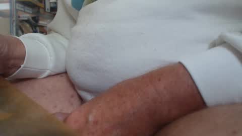 Snapshot of 4skin44skin chatting on December 19, 2:56 am 4skin44skin online show from December 19, 2:56 am