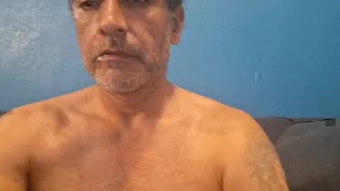 Snapshot of 4thethrillofit4 chatting on May 15, 11:01 pm 4thethrillofit4 online show from May 15, 11:01 pm
