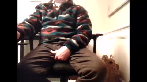 4uguys online show from February 17, 5:04 am